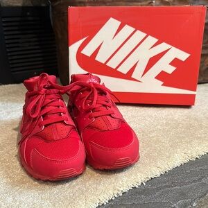 Nike Huarache Run (GS)— Size 7Y